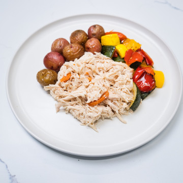 Shredded Chicken Breast (6oz), Roasted potato (4oz), Baked Mixed Vegetables (4oz)